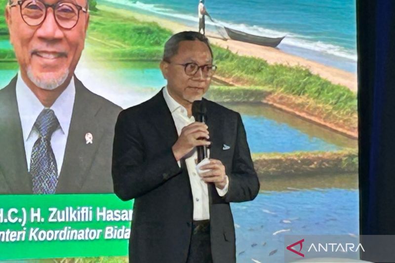 zulhas-indonesia-surplus-beras-impor-nol-persen