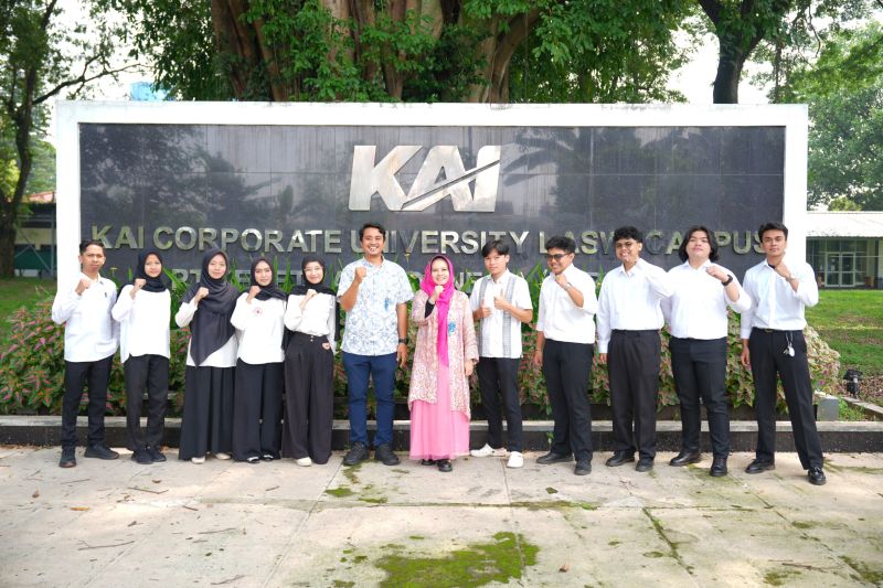KAI Dukung Program Maganghub Kemnaker, Siapkan SDM Muda yang Unggul dan Berkarakter