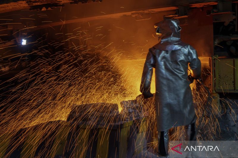 investasi-dan-hilirisasi-mengangkat-ekonomi-ri-ke-level-baru