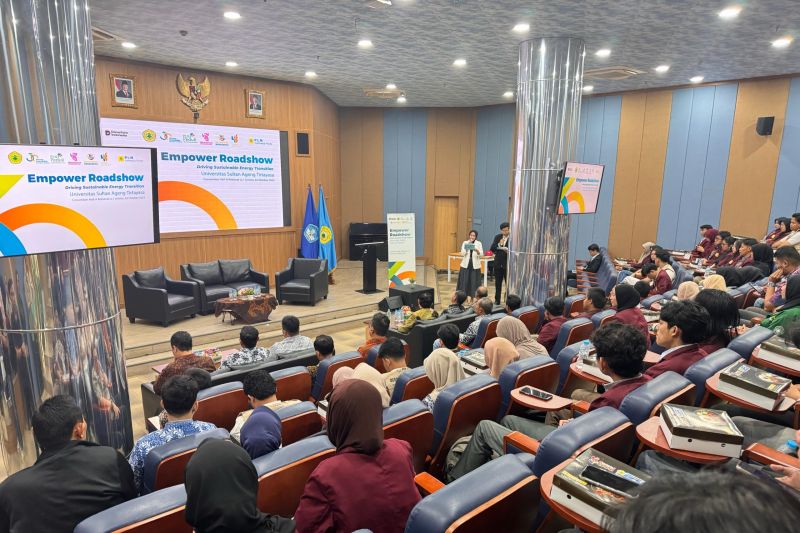 pln-ip-ajak-mahasiswa-jalankan-transisi-energi-lewat-empower-roadshow