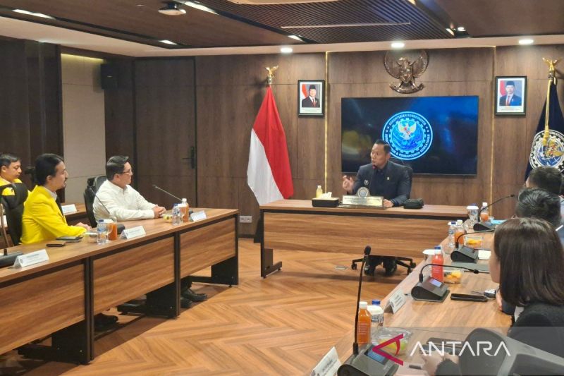 menko-ahy-sebut-pembangunan-konektivitas-indonesia-berbasis-kepulauan