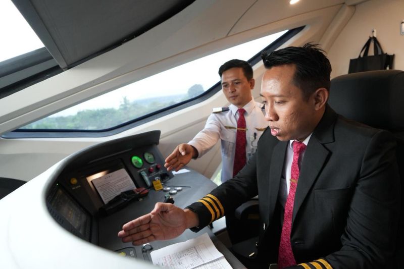 kcic-sebut-513-sdm-indonesia-siap-rawat-dan-operasikan-whoosh