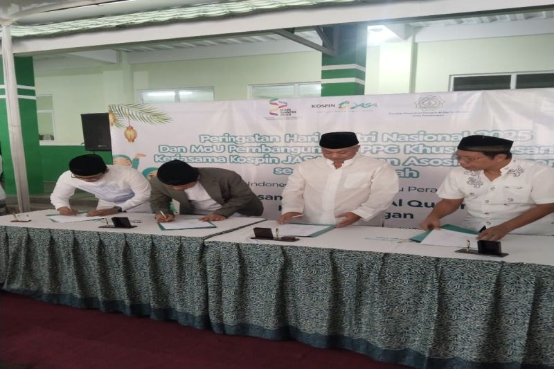 Kospin Jasa Salurkan Pinjaman Dapur Gizi Rp200 Miliar untuk 122 Pondok Pesantren
