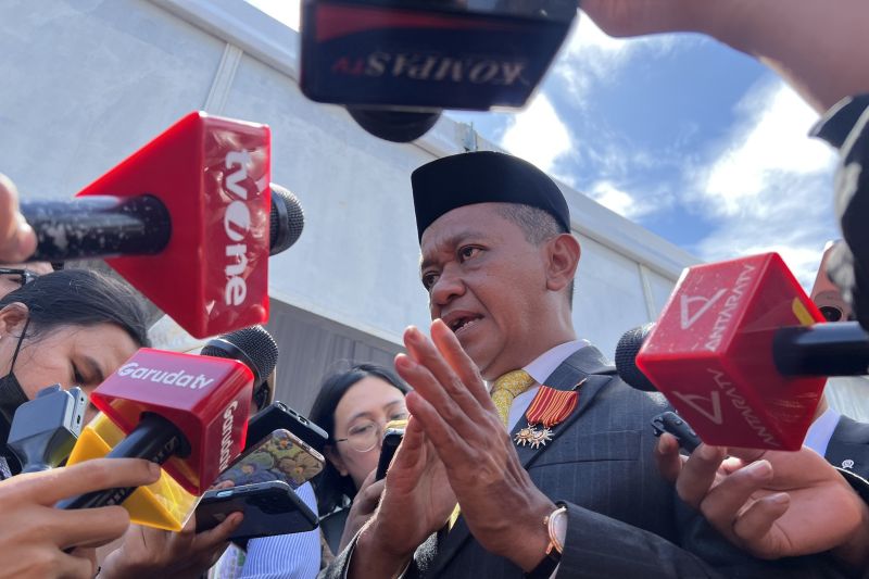 menteri-bahlil-akan-wajibkan-etanol-10-persen-di-bbm-pada-2027