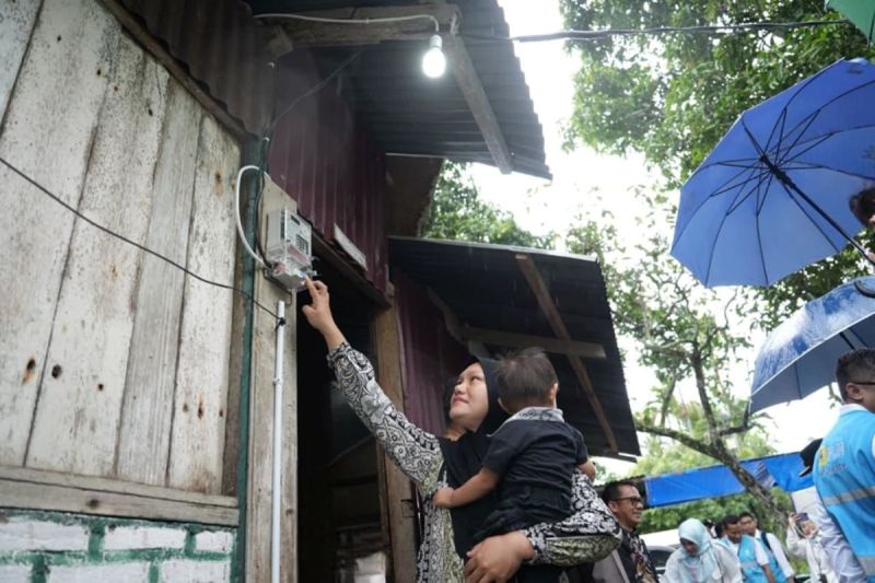 HLN ke-80: PLN Hadirkan Cahaya untuk Warga Sabang Aceh, Ubah Gelap Jadi Harapan Baru