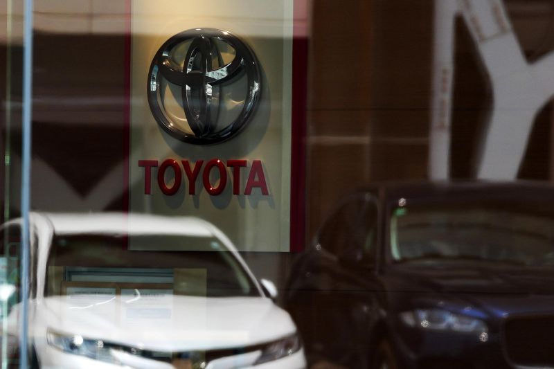 toyota-catat-rekor-penjualan-global-tertinggi-pada-april-september-2025