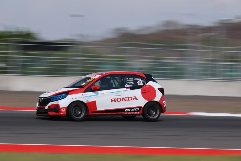 honda-brio-dominasi-itcr-1200-hri-sapu-bersih-podium-mfos-2025