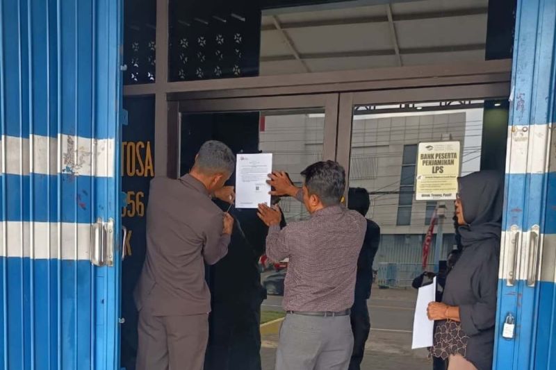 ojk-kediri-cabut-izin-usaha-pt-bpr-nagajayaraya-sentrasentosa