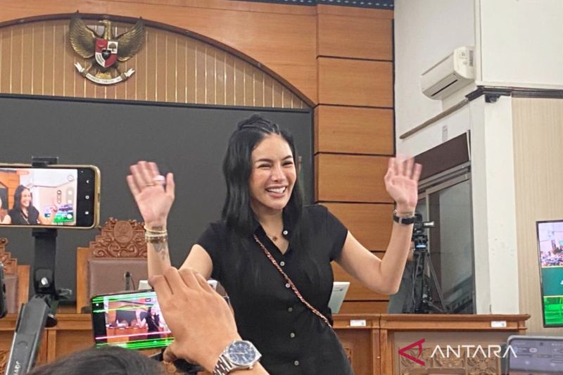 nikita-hadiri-sidang-putusan-terkait-pemerasan-dan-tppu-di-pn-jaksel