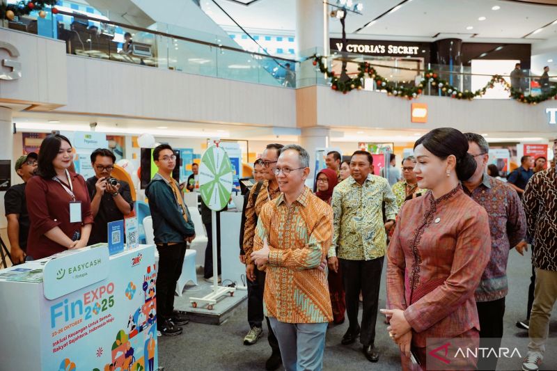 ojk-gandeng-pelaku-industri-perluas-pembiayaan-digital-di-finexpo