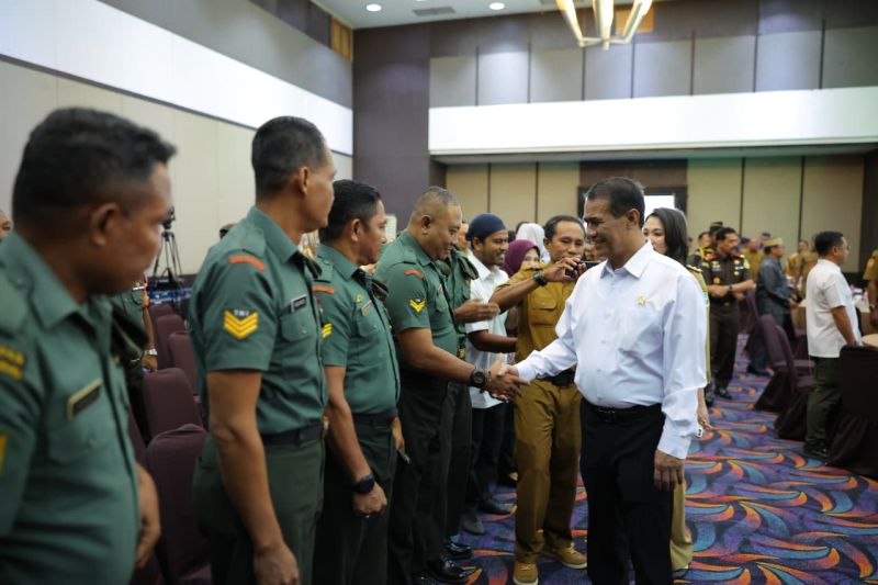 kementan-tingkatkan-kesejahteraan-petani-kelapa-malut-lewat-hilirisasi