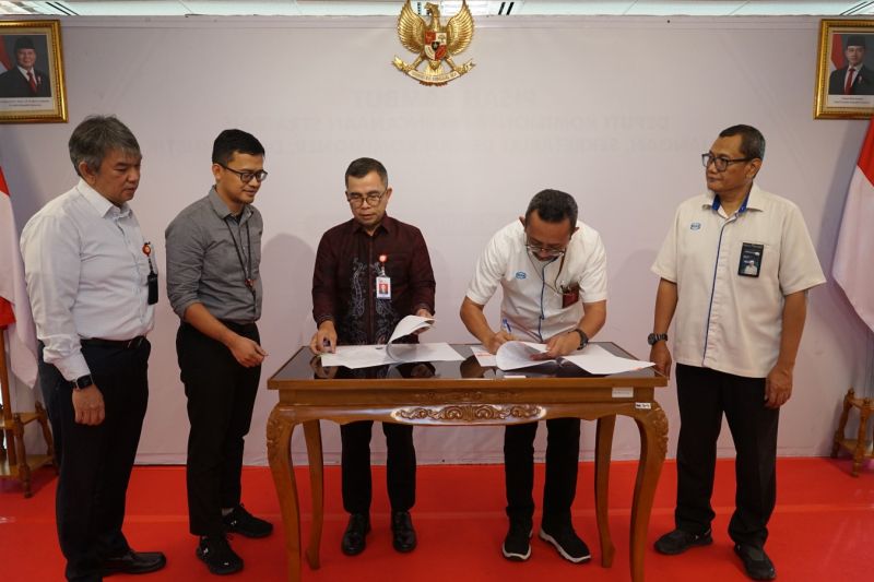 WEGE Tandatangani Kontrak Kerja Pembangunan Kantor OJK Sumatera Utara