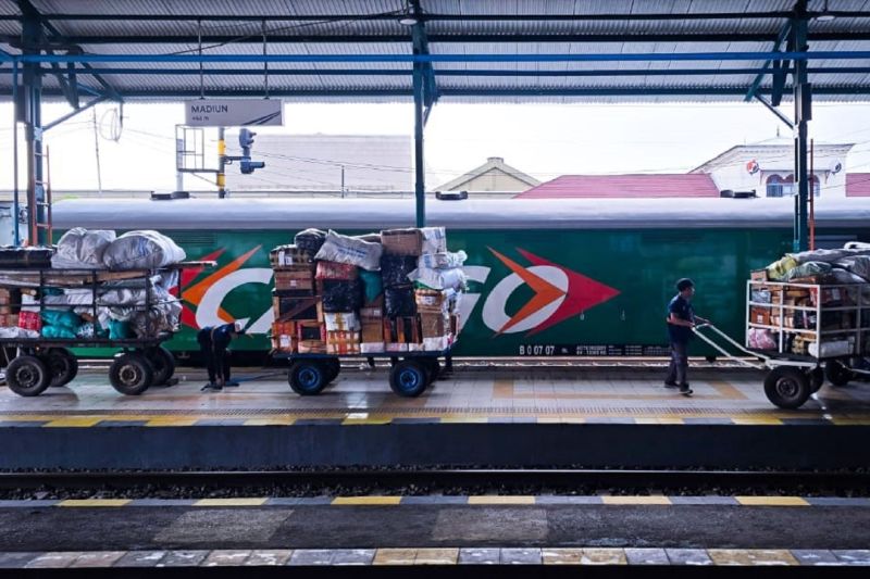 kai-daop-7-madiun-layani-angkutan-barang-44870-ton-triwulan-iii-2025