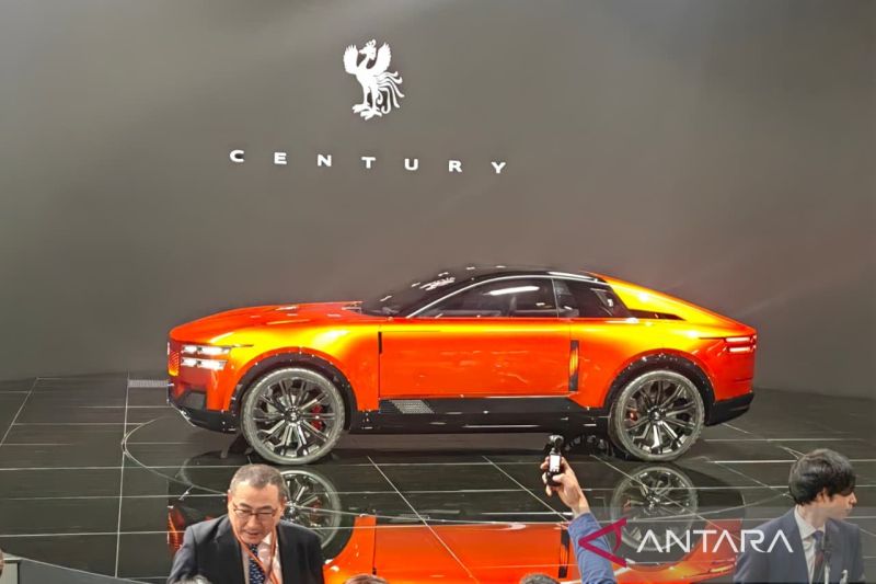 century-resmi-bertransformasi-jadi-lini-jenama-baru-di-bawah-toyota