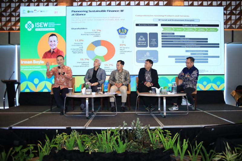 iif-mendukung-investasi-energi-terbarukan-percepat-transisi-hijau
