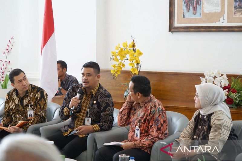 gubernur-sumut-bank-sumut-harus-naik-kelas-setelah-kinerja-positif