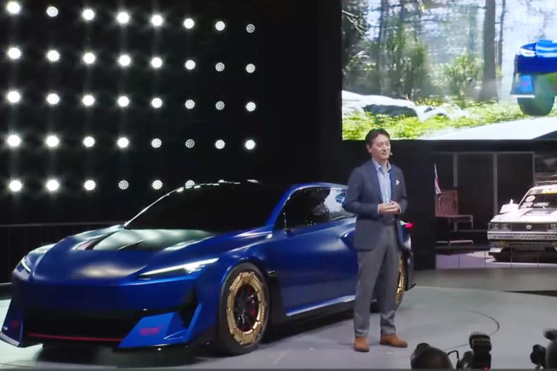 subaru-pamer-dua-konsep-sti-di-jms-satu-listrik-satu-bermesin-bensin