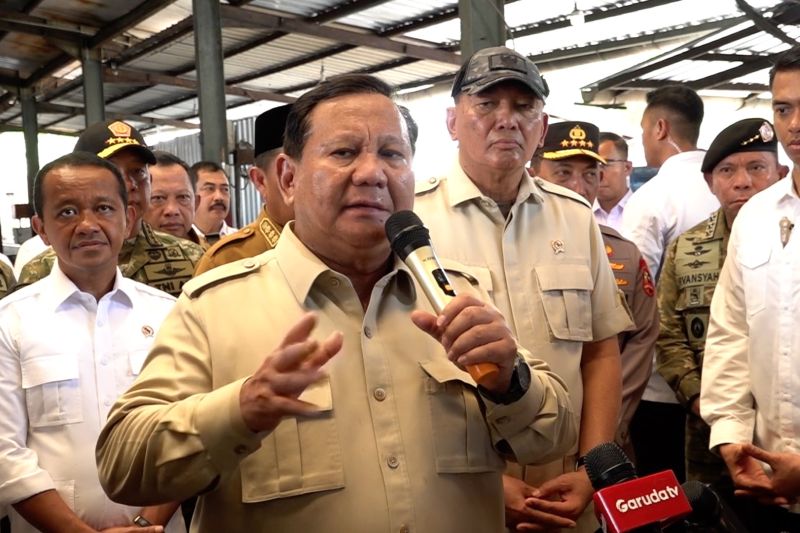 prabowo-serahkan-6-smelter-sitaan-kasus-korupsi-ke-pt-timah