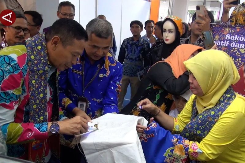 malang-batik-festival-2025-angkat-ekonomi-perajin-batik