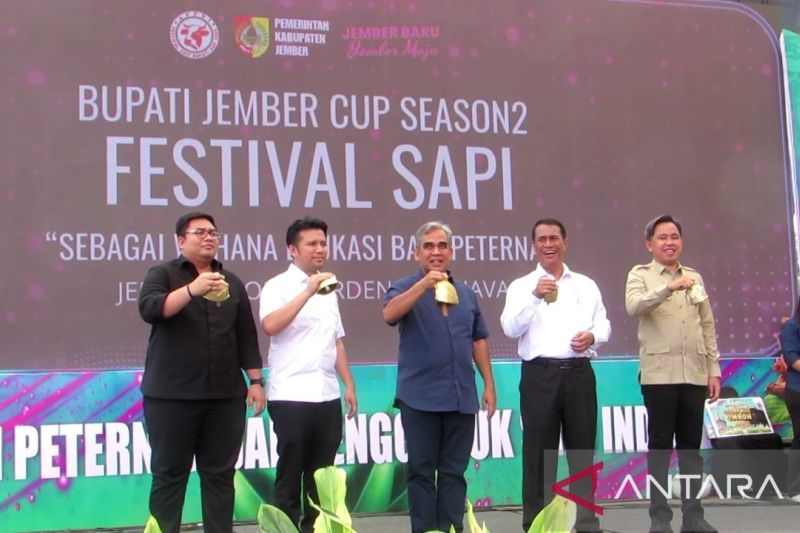 mentan-sebut-festival-sapi-jadi-solusi-selesaikan-impor-daging-sapi