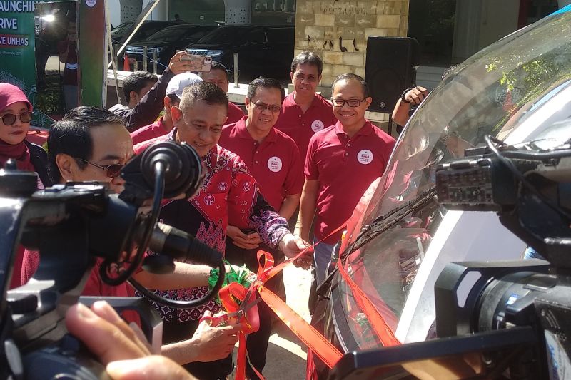 unhas-luncurkan-mobil-listrik-engi-move-ciptakan-kampus-bebas-emisi