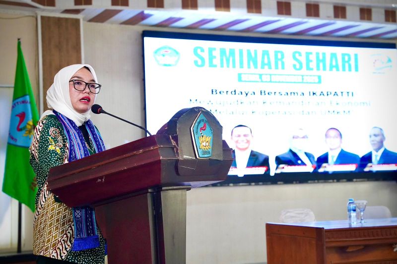 wamenkop-tegaskan-peran-penting-universitas-untuk-perkuat-koperasi