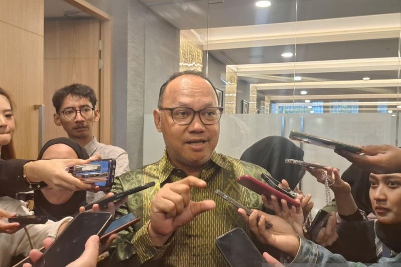 bei-tunda-peluncuran-exchange-traded-fund-emas-hingga-2026