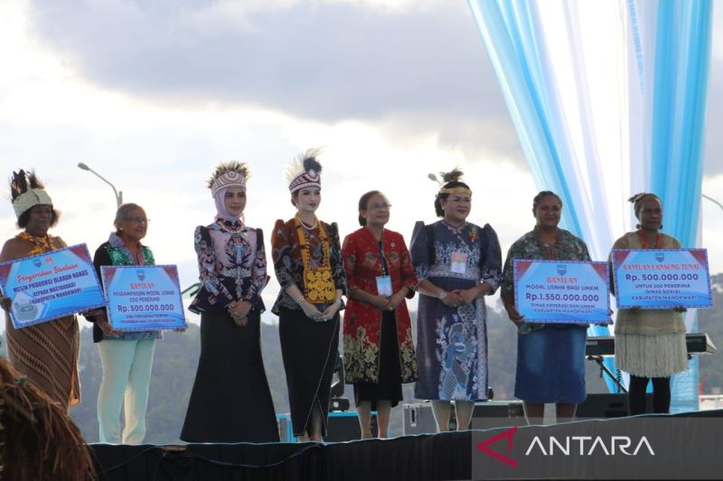 dekranas-pusat-beri-bantuan-modal-rp15-miliar-untuk-pelaku-umkm-oap