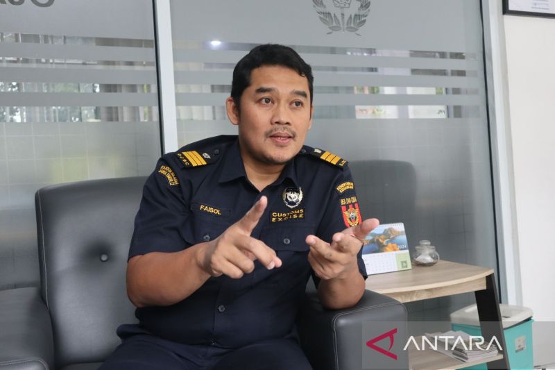 Bea Cukai menggagalkan peredaran 311 karton rokok ilegal di Flotim