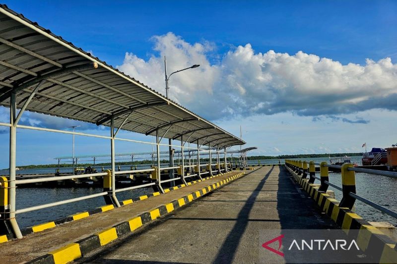 pelabuhan-penagi-jadi-hub-angkutan-penyeberangan-kepri-kalbar