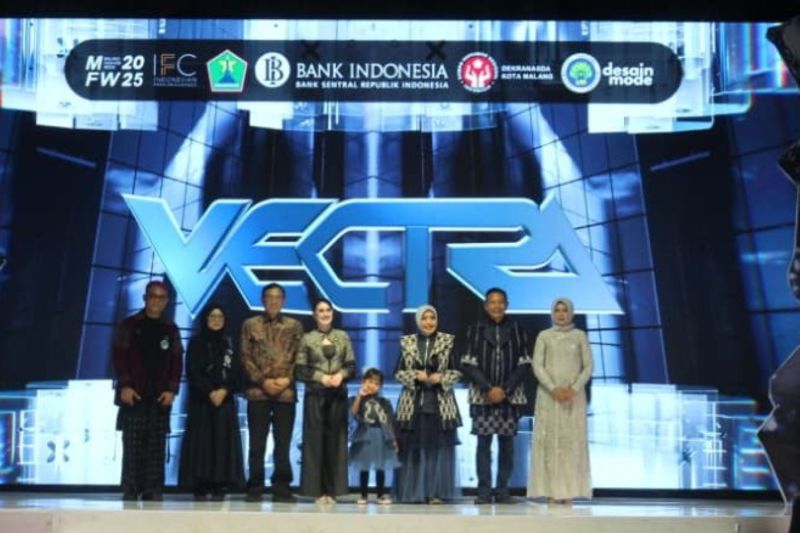 malang-fashion-week-2025-libatkan-ratusan-desainer-pemula-nusantara