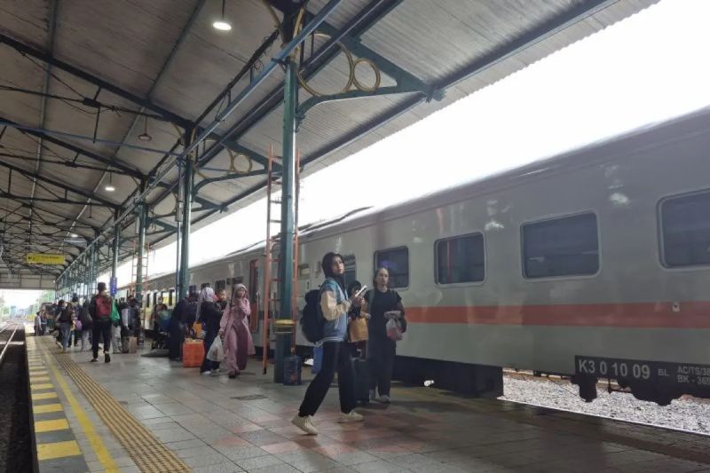 kai-daop-7-sesuaikan-jadwal-pola-perjalanan-ka-mulai-1-desember-2025