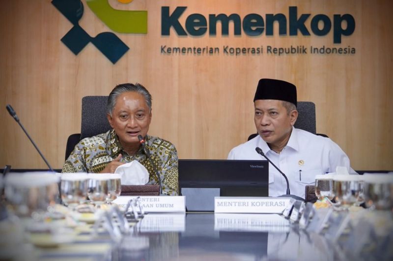 menkop-dan-menteri-pu-harmonisasi-percepatan-kopdes-merah-putih