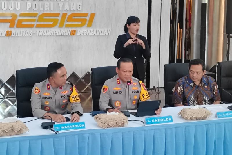 polisi-libatkan-ahli-dalam-penetapan-tersangka-ijazah-palsu-jokowi