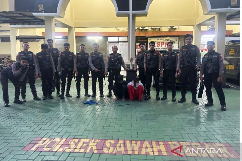 polisi-tangkap-dua-remaja-yang-terlibat-tawuran-di-jakpus