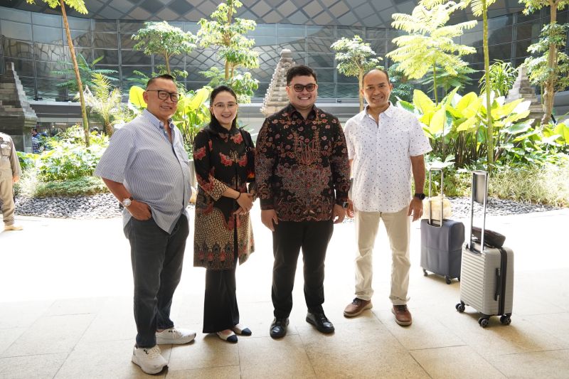 pemkab-kediri-beri-benefit-dukung-penerbangan-di-bandara-dhoho