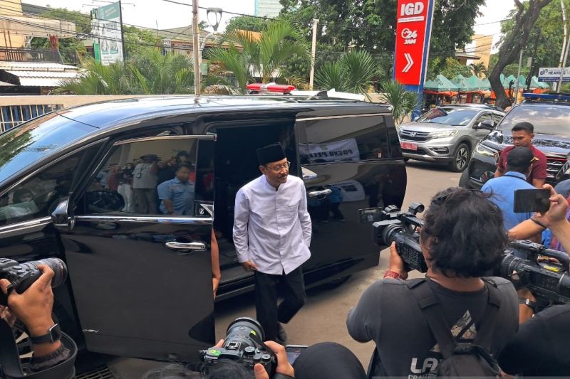 Mensos kunjungi korban ledakan SMAN 72 Jakarta di RSIJ Cempaka Putih