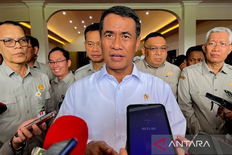 pemerintah-perkuat-industri-pakan-nasional-demi-kemandirian-pangan