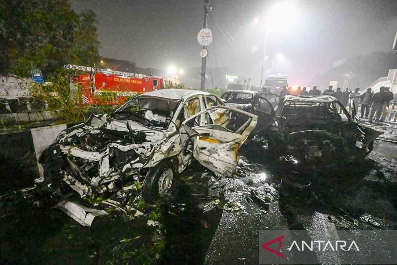 Ledakan besar di lokasi wisata New Delhi tewaskan 8 orang