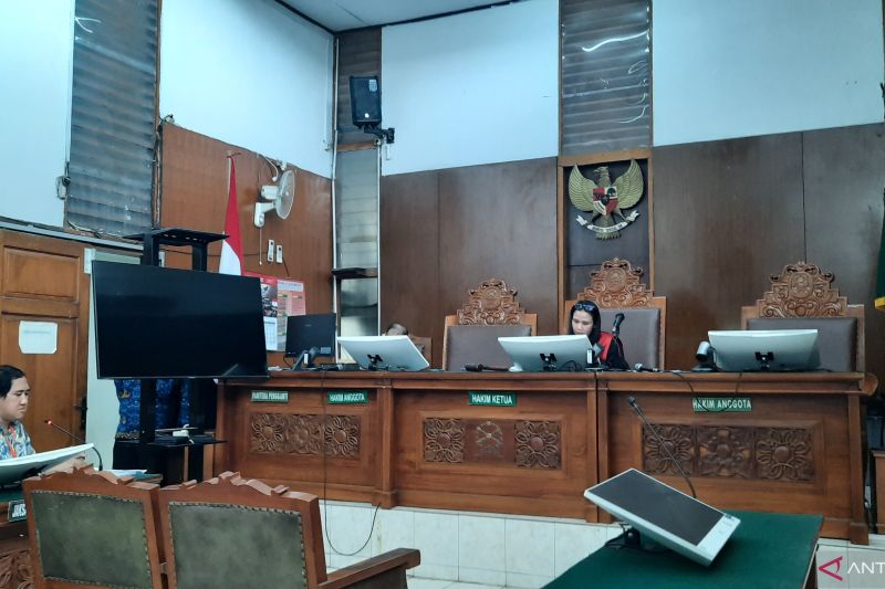 sidang-praperadilan-paulus-tannos-ditunda