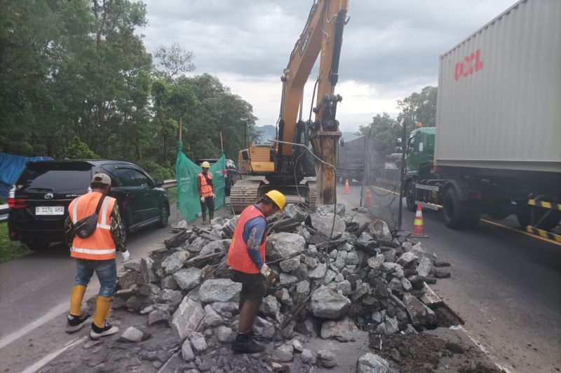 jasa-marga-umumkan-adanya-gangguan-lalu-lintas-cipularang-purbaleunyi