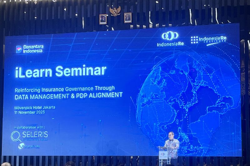 ojk-kepercayaan-publik-mata-uang-tertinggi-industri-keuangan