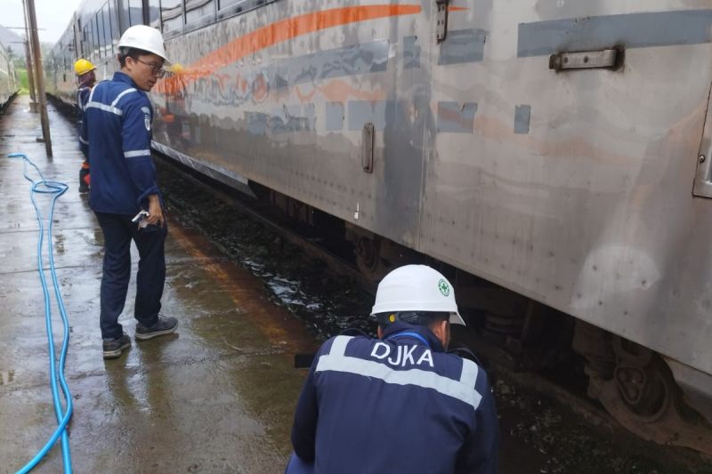 djka-kai-daop-9-inspeksi-untuk-pastikan-kesiapan-angkutan-natal