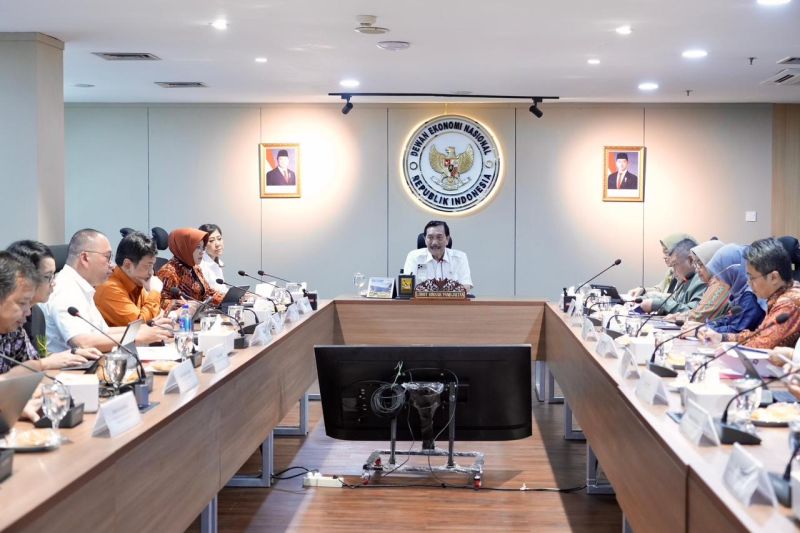 luhut-evaluasi-bansos-digital-bersiap-integrasi-data-lintas-lembaga