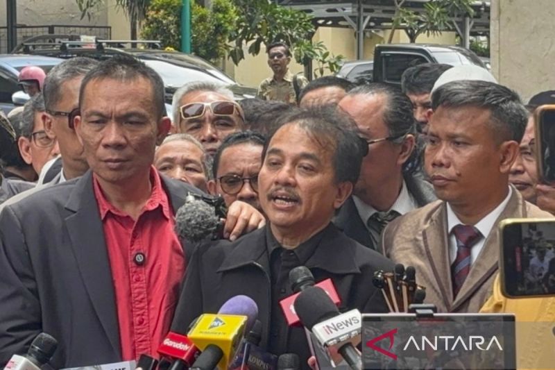kasus-roy-suryo-cs-dinilai-bukan-proses-hukum-murni