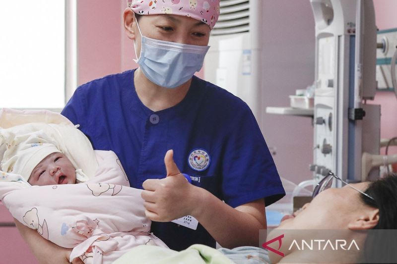 tata-cara-melakukan-tindakan-cpr-yang-aman-dan-tepat-pada-bayi