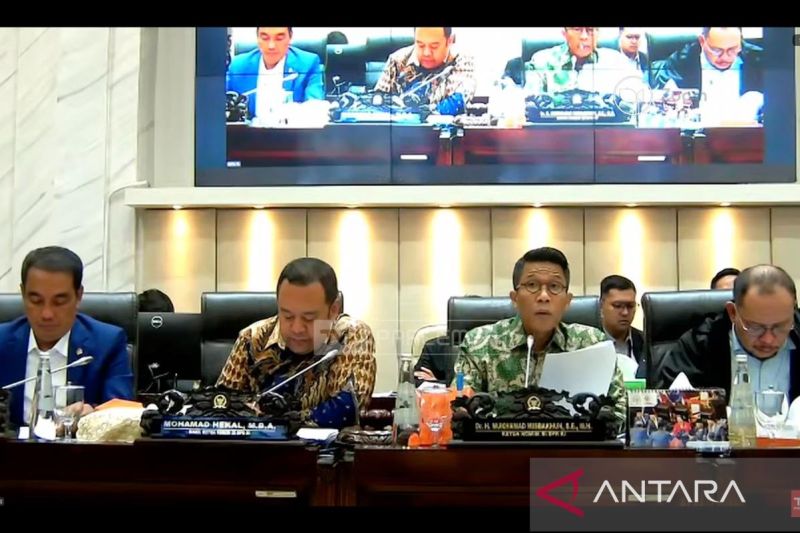 komisi-xi-setujui-anggaran-tahunan-bi-2026-penerimaan-rp3691-t