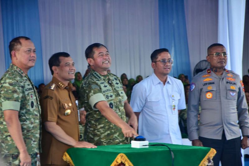 gubernur-jateng-tni-beri-kontribusi-nyata-untuk-swasembada-pangan