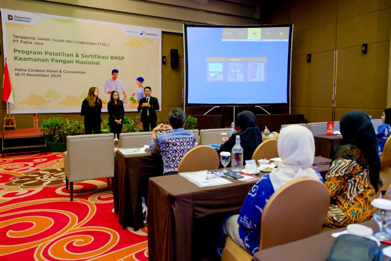 patra-jasa-perkuat-daya-saing-50-umkm-cirebon-lewat-pelatihan-bnsp