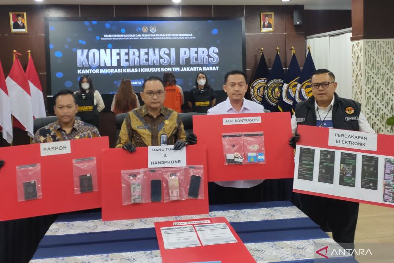 prostitusi-online-dua-wna-asal-uzbekistan-diringkus-imigrasi-jakbar
